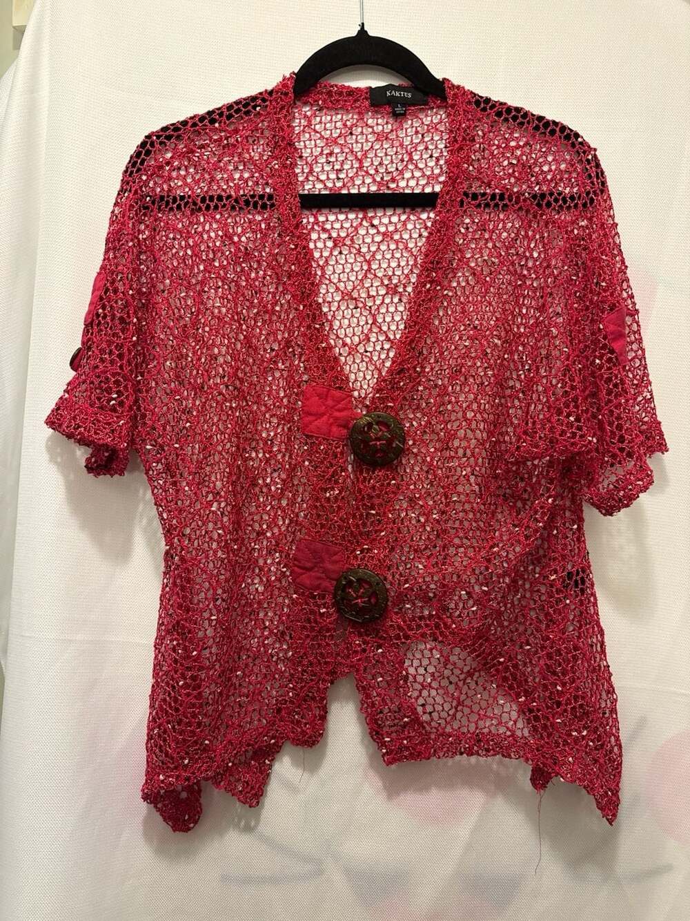 Kaktus Red Open Weave Crochet Cardigan with Large Coconut Buttons - Picture 4 of 5